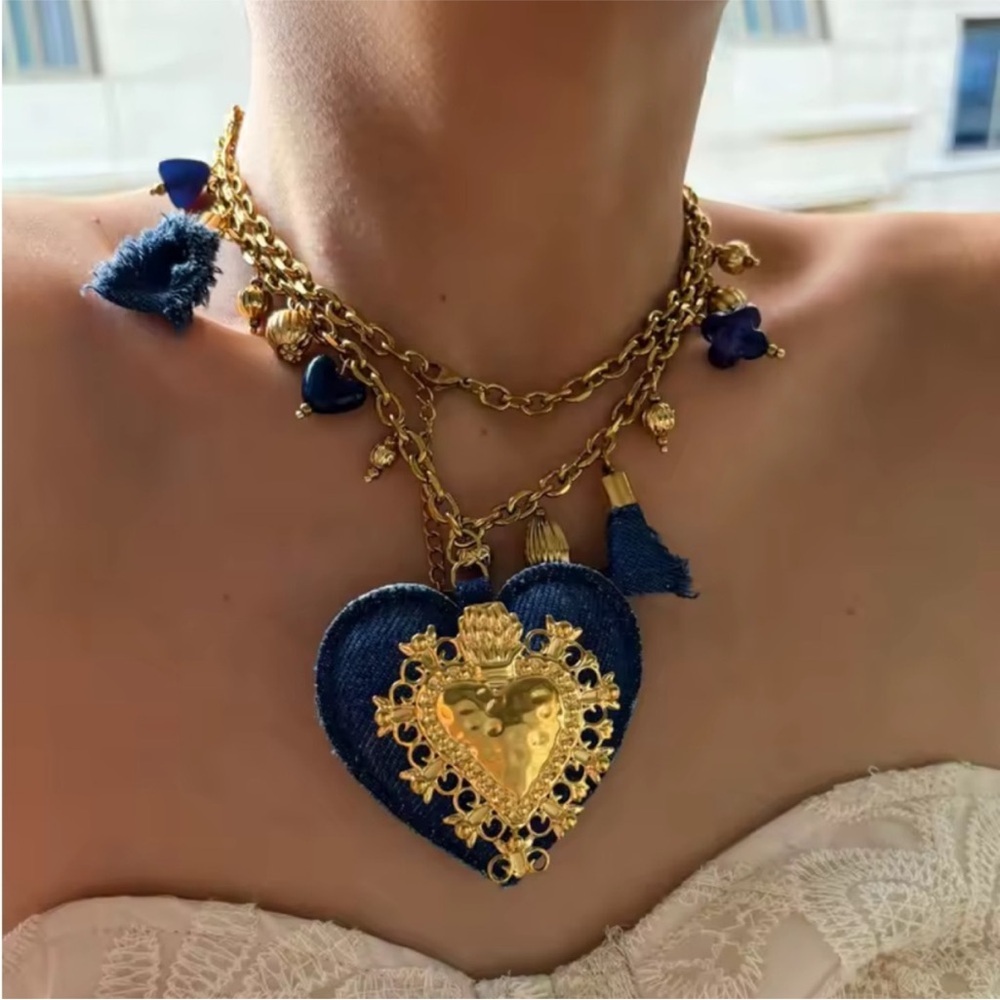 New! Adjustable Unique Shape Gold And Blue Heart Jeans Pendant Necklace